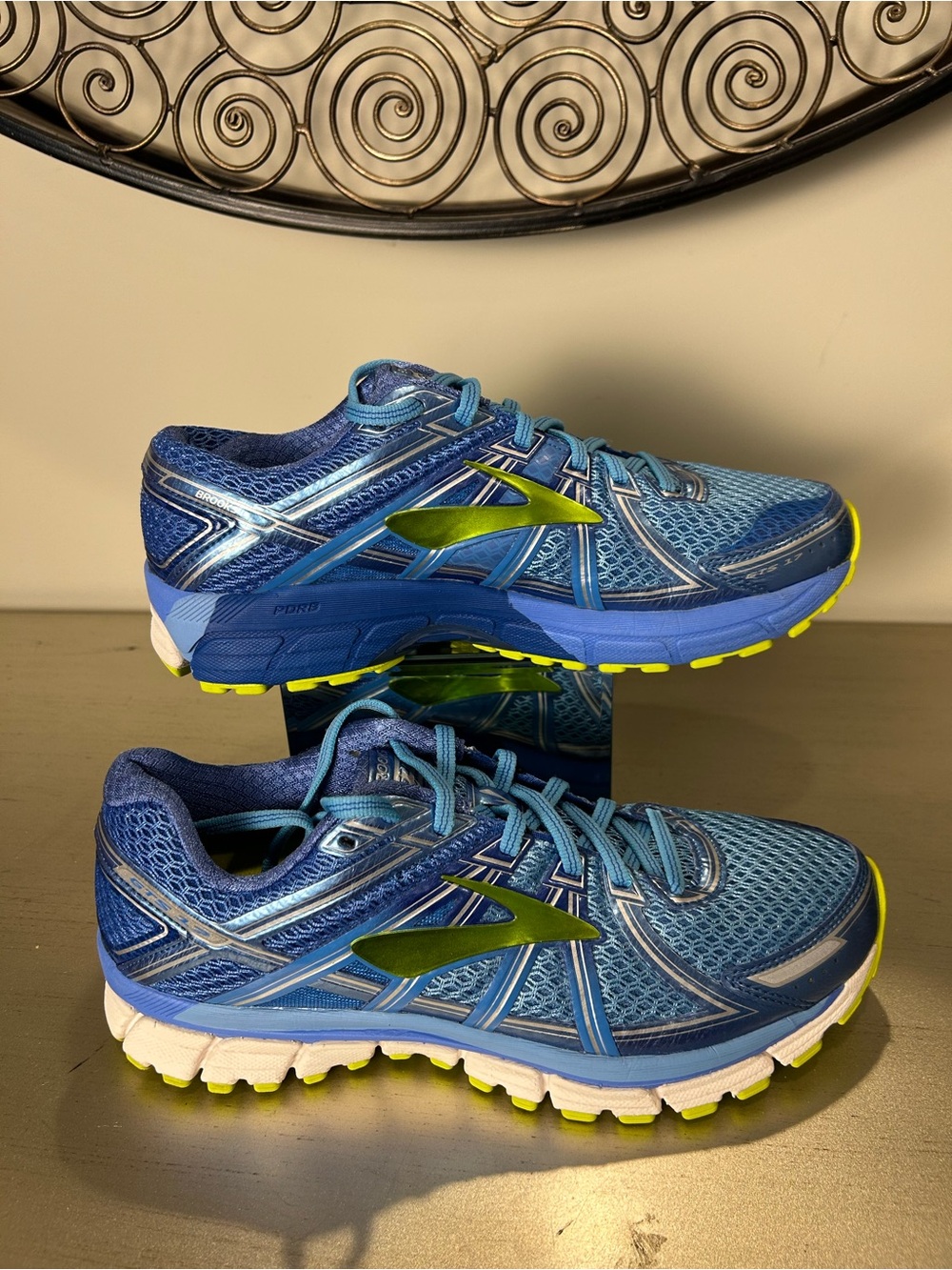 Brooks men's Blue Running Sneakers with Lime Accents